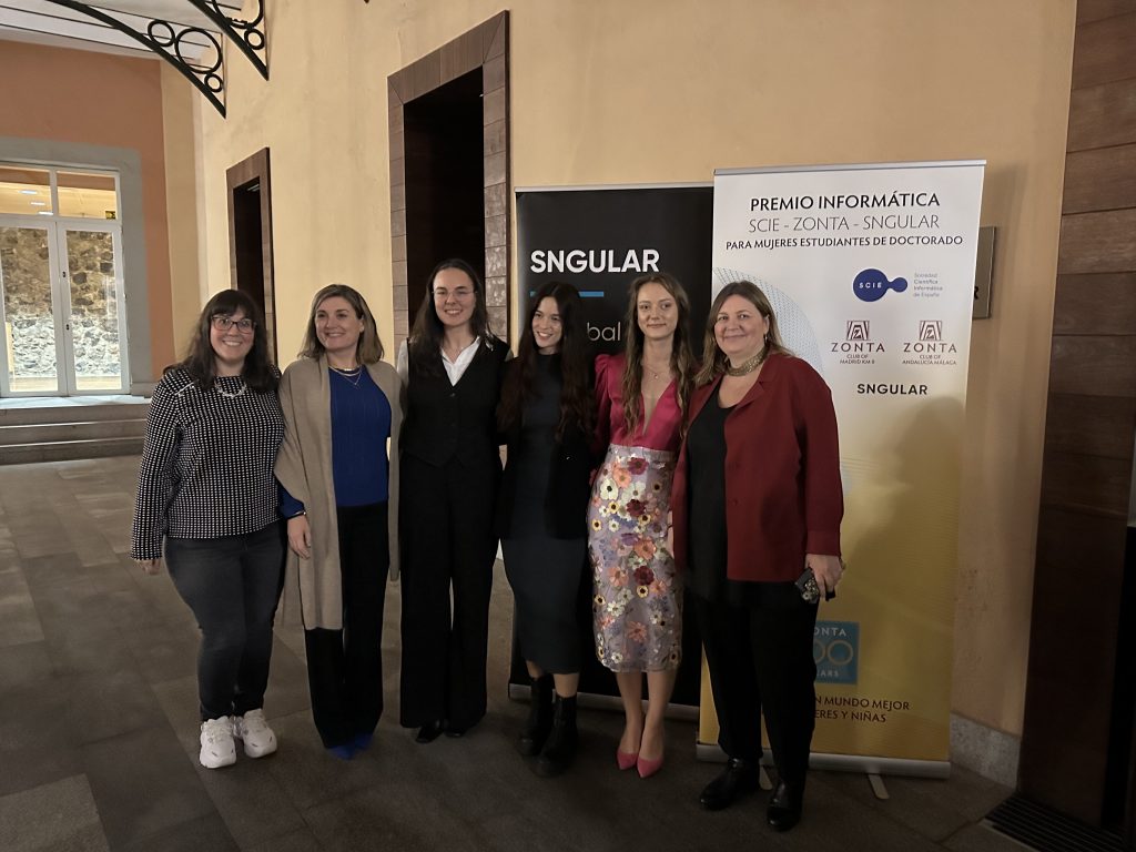 Alicia García, Silvia Rueda, Cristina Bolaños Peño, Práxedes Martínez, Strukova y Lourdes Moreno.